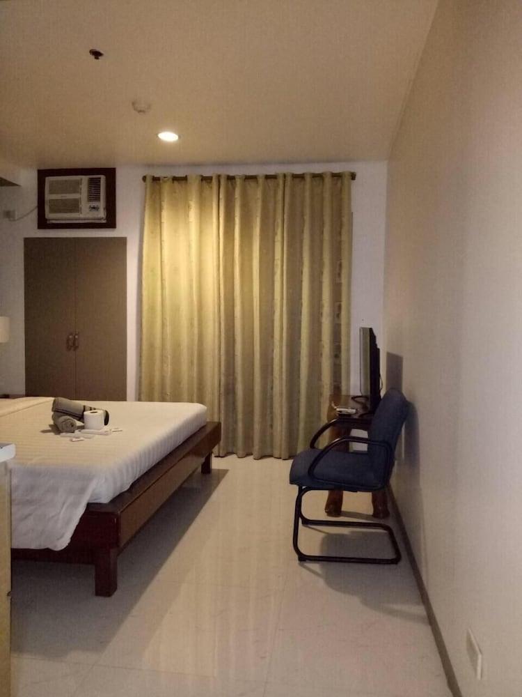 Dragonlink Suites Makati City Exterior photo