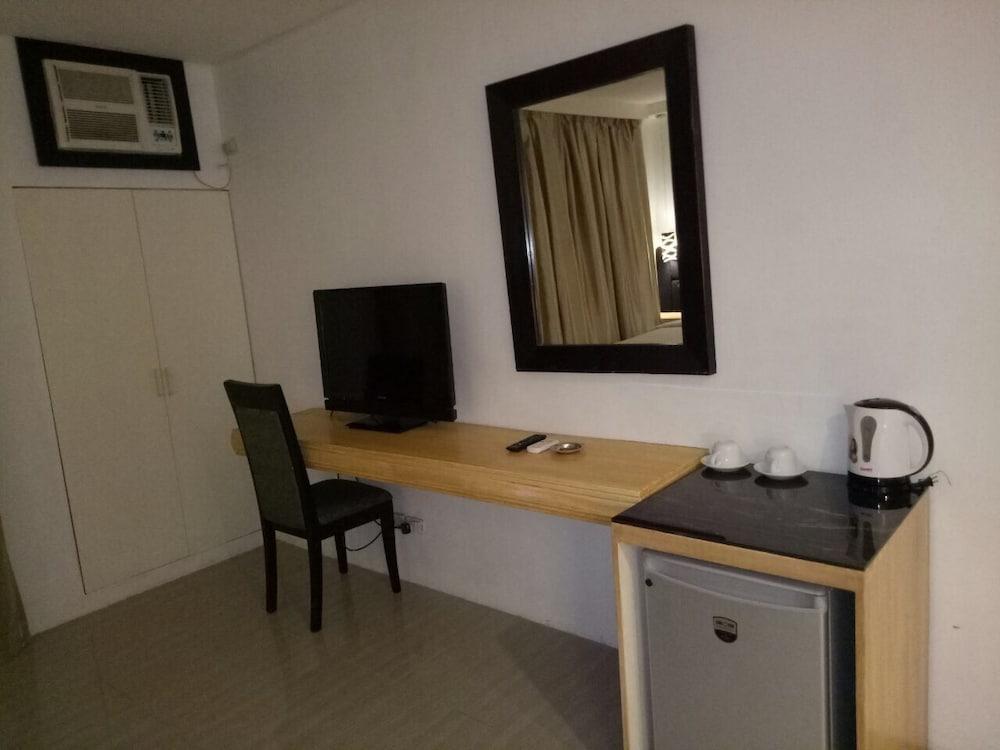 Dragonlink Suites Makati City Exterior photo